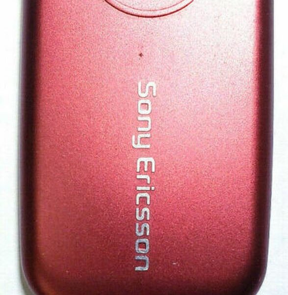 قاب‌‌وشاسی سونی‌اریکسون (قرمز) Sony Ericsson Z550